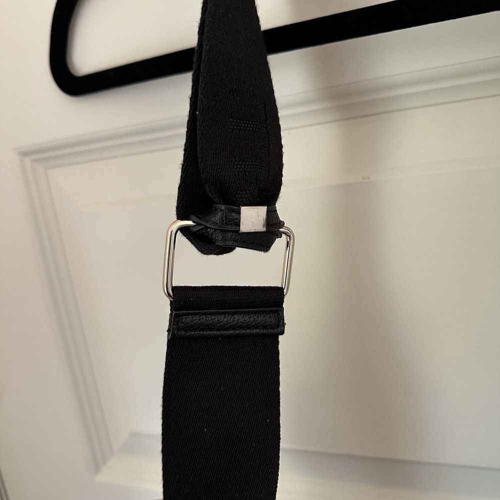 TRUE RELIGION Mini Flap Logo Crossbody Bag Black Gold Horseshoe Adjustable Strap - Picture 3 of 16